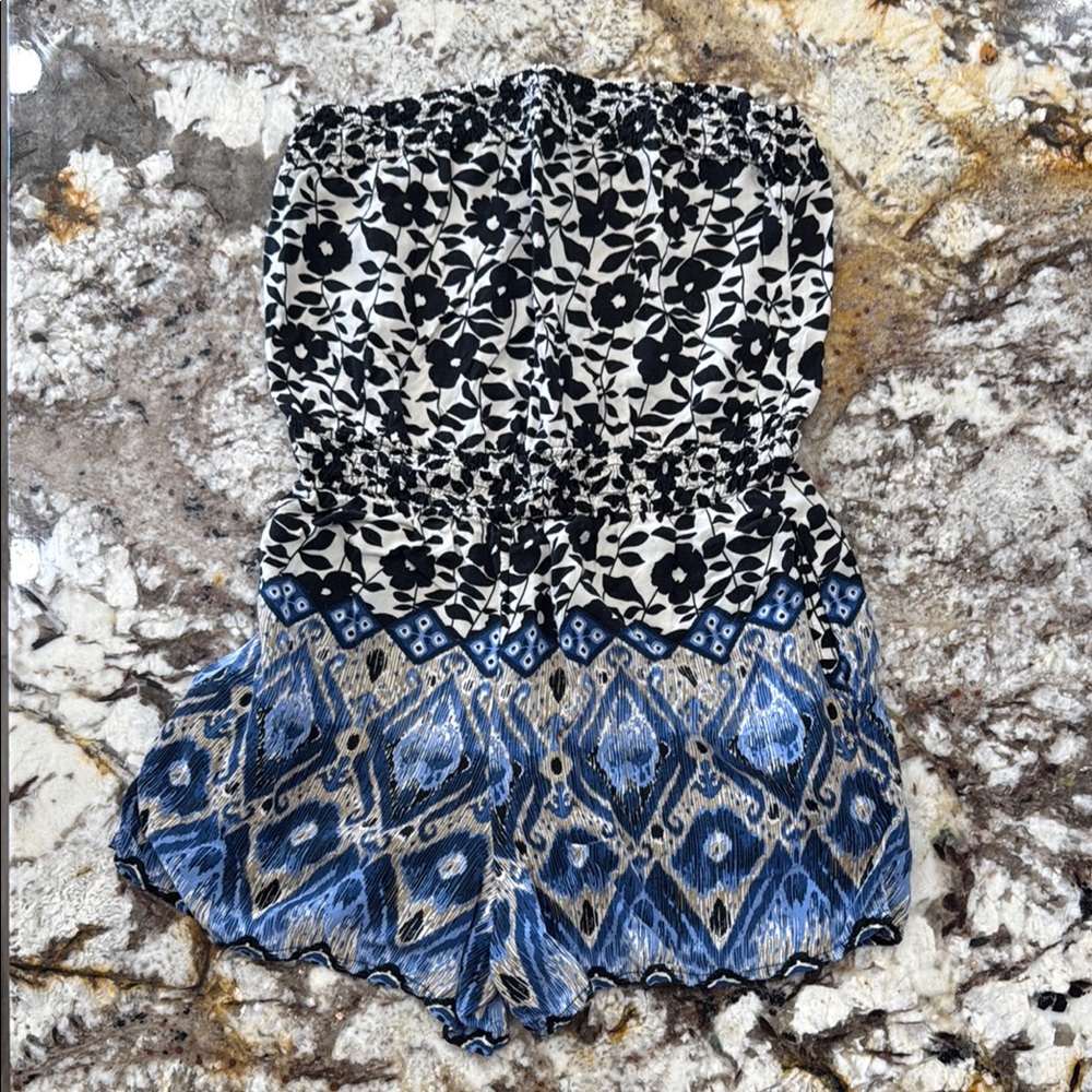 Floral and Geometric Print Romper w/ Pockets